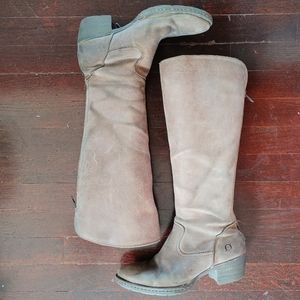Born boots